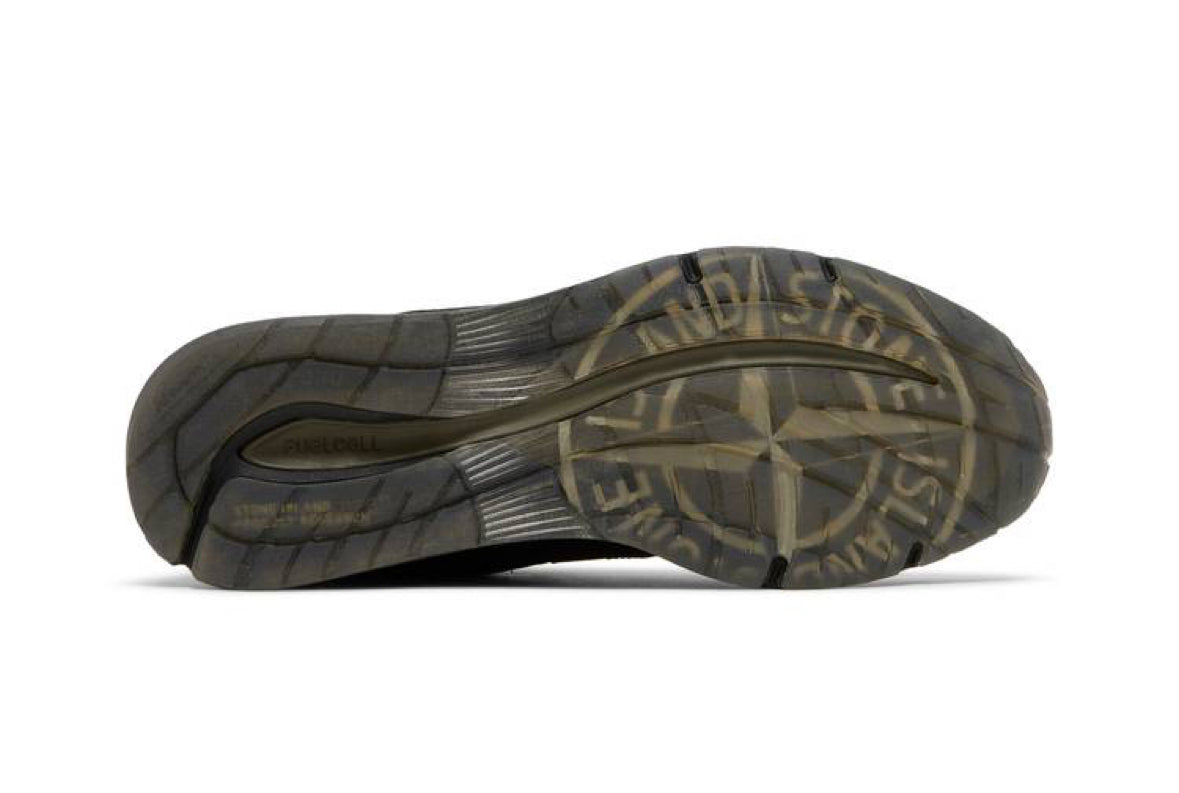 Stone Island x 991v2 Made in
England ( 10M )