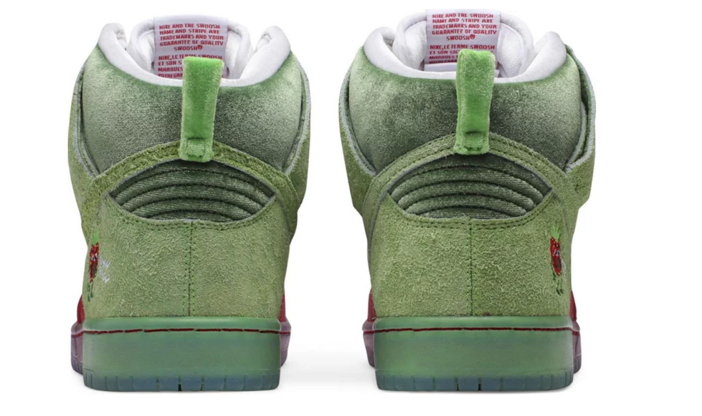 2021 Dunk High SB 'Strawberry Cough' 9.5 US Men (DS)